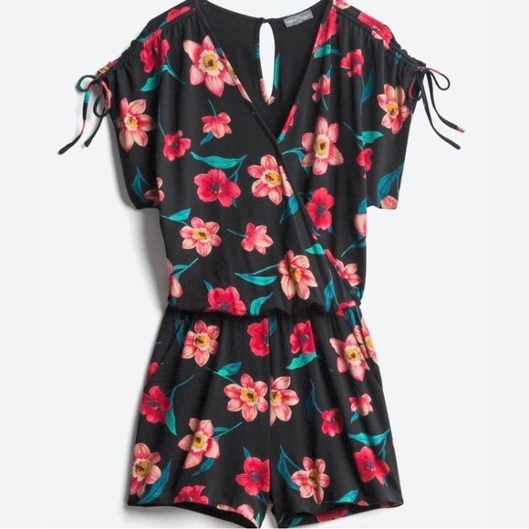 Market & Spruce black floral romper with pockets size medium - Picture 1 of 7